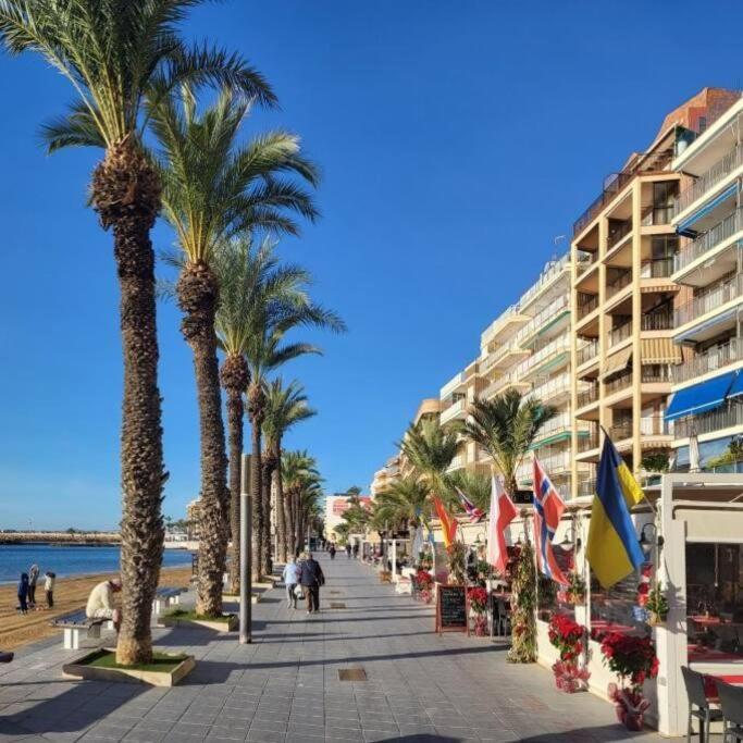 Bungalow Avec Piscine Torrevieja Eksteriør bilde