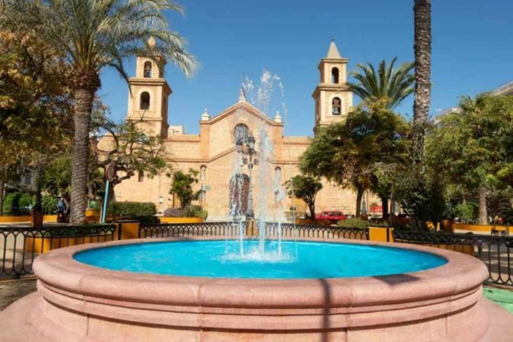 Bungalow Avec Piscine Torrevieja Eksteriør bilde