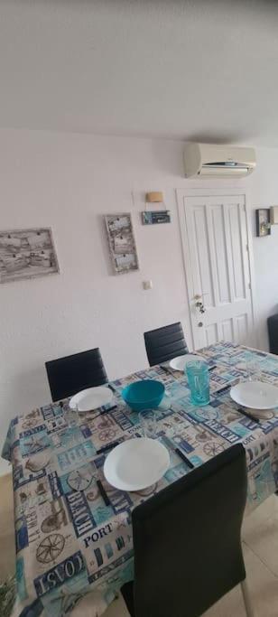 Bungalow Avec Piscine Torrevieja Eksteriør bilde
